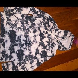 Hollis tee tie dye hoodie